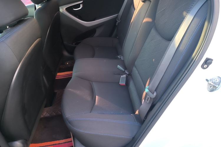 Used Hyundai Elantra (5th Generation / Langdong) 2015 1.6L Automatic Leading Model Left Rear Seat