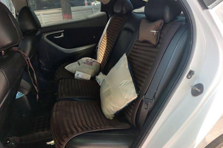 Used Hyundai Elantra (5th Generation / Langdong) 2015 1.6L Automatic Leading Model Left Rear Seat