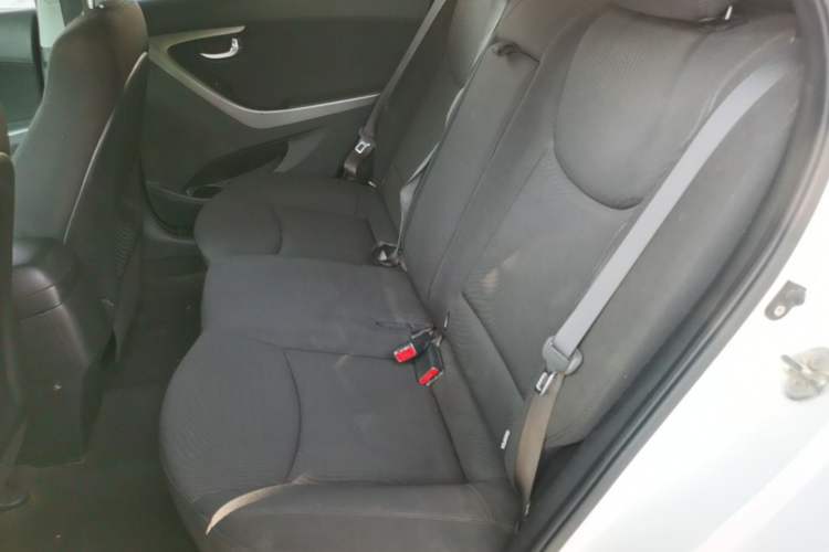 Used Hyundai Elantra (5th Generation / Langdong) 2015 1.6L Manual Leading Model Left Rear Seat