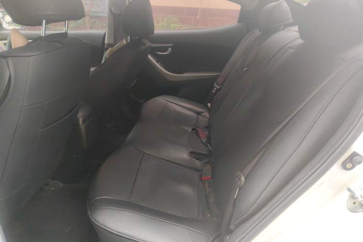 Used Hyundai Elantra (5th Generation / Langdong) 2015 1.6L Automatic Fashion Model Left Rear Seat