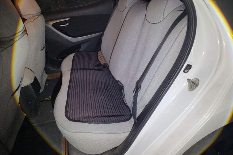 Used Hyundai Elantra (5th Generation / Langdong) 2015 1.6L Automatic Fashion Model Left Rear Seat