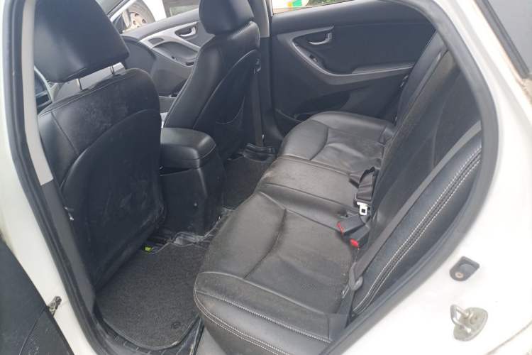 Used Hyundai Elantra (5th Generation / Langdong) 2015 1.6L Automatic Leading Model Left Rear Seat