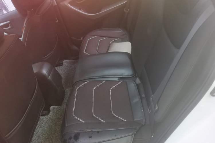 Used Hyundai Elantra (5th Generation / Langdong) 2015 1.6L Manual Fashion Edition Left Rear Seat