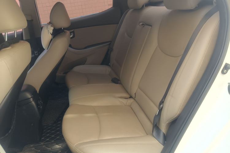 Used Hyundai Elantra (5th Generation / Langdong) 2015 1.6L Automatic Luxury Model Left Rear Seat