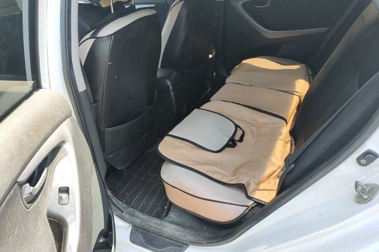 Used Hyundai Elantra (5th Generation / Langdong) 2015 1.6L Manual Fashion Edition Left Rear Seat