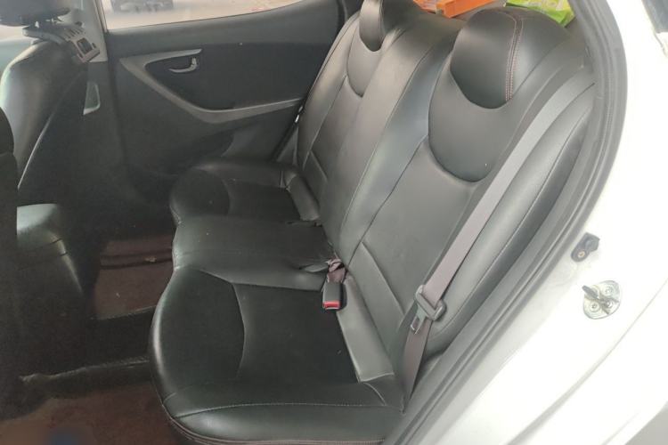 Used Hyundai Elantra (5th Generation / Langdong) 2015 1.6L Automatic Fashion Model Left Rear Seat
