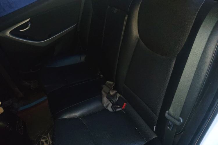 Used Hyundai Elantra (5th Generation / Langdong) 2015 1.6L Automatic Luxury Model Left Rear Seat