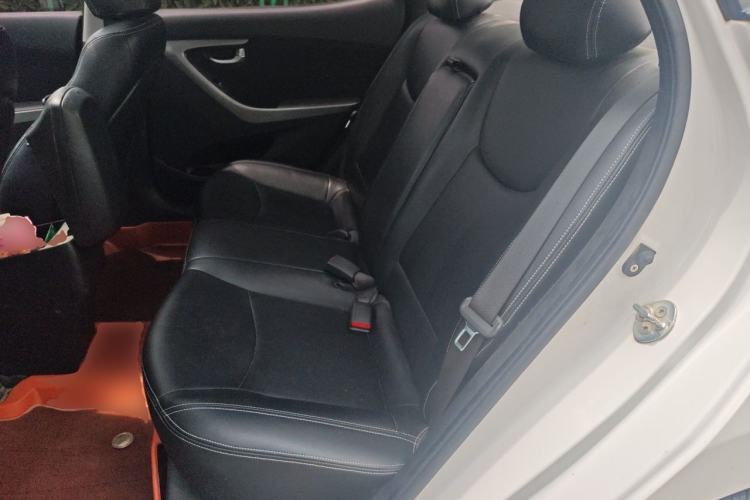 Used Hyundai Elantra (5th Generation / Langdong) 2015 1.6L Automatic Leading Model Left Rear Seat