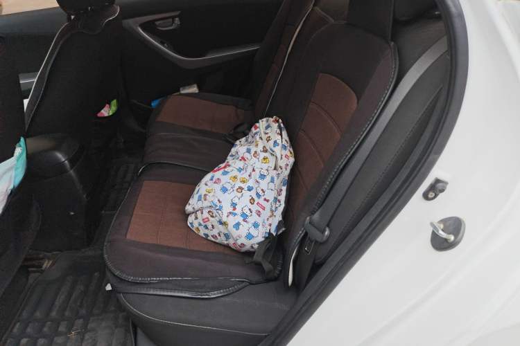 Used Hyundai Elantra (5th Generation / Langdong) 2015 1.6L Manual Leading Model Left Rear Seat