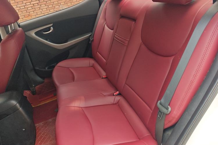 Used Hyundai Elantra (5th Generation / Langdong) 2015 1.6L Automatic Leading Model Left Rear Seat
