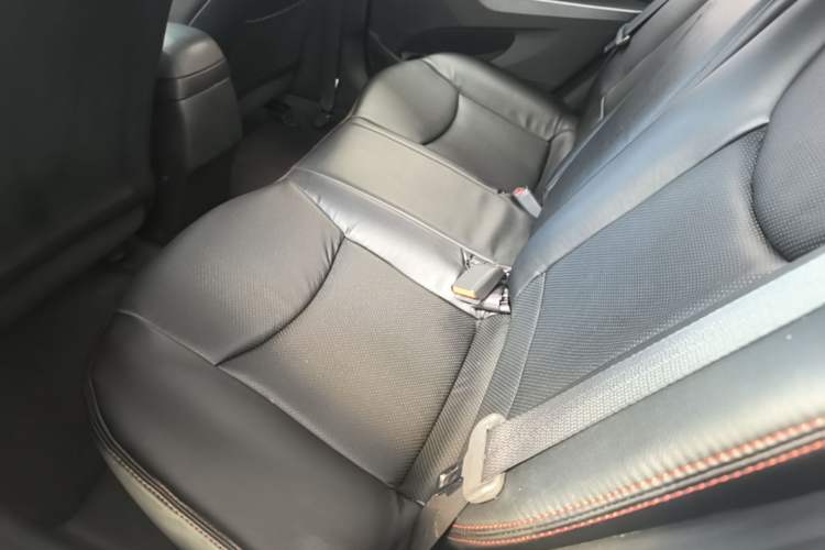Used Hyundai Elantra (5th Generation / Langdong) 2015 1.6L Automatic Leading Model Left Rear Seat