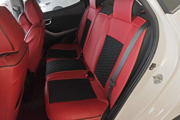 Used Hyundai Elantra (5th Generation / Langdong) 2015 1.6L Automatic Leading Model Left Rear Seat