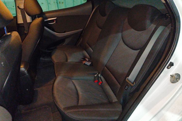 Used Hyundai Elantra (5th Generation / Langdong) 2015 1.6L Manual Fashion Edition Left Rear Seat