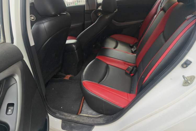 Used Hyundai Elantra (5th Generation / Langdong) 2015 1.6L Automatic Leading Model Left Rear Seat