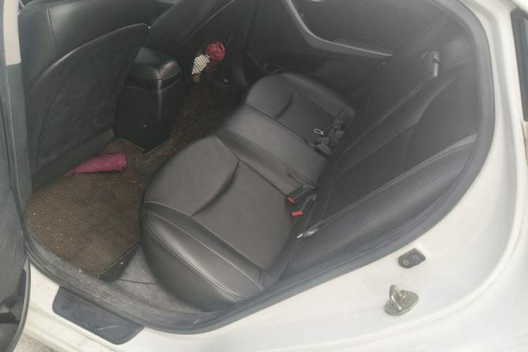 Used Hyundai Elantra (5th Generation / Langdong) 2015 1.6L Automatic Leading Model Left Rear Seat