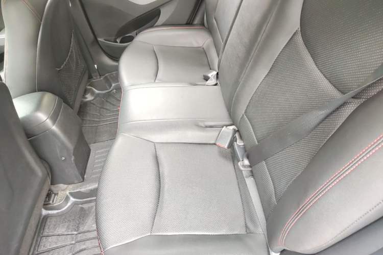 Used Hyundai Elantra (5th Generation / Langdong) 2015 1.6L Automatic Leading Model Left Rear Seat