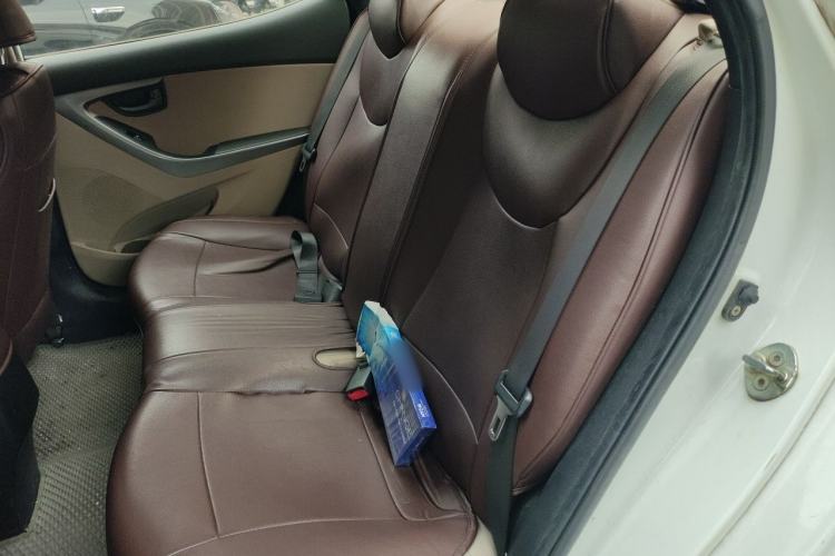 Used Hyundai Elantra (5th Generation / Langdong) 2015 1.6L Automatic Fashion Model Left Rear Seat