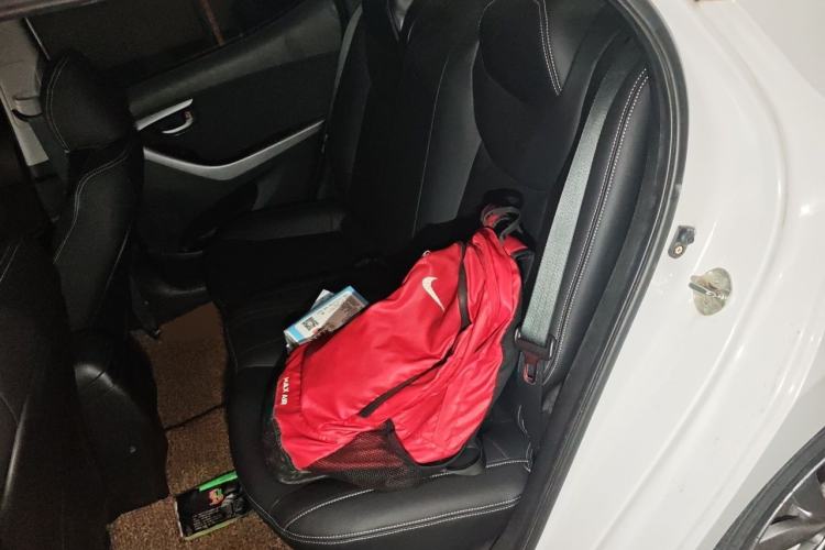 Used Hyundai Elantra (5th Generation / Langdong) 2015 1.6L Automatic Fashion Model Left Rear Seat