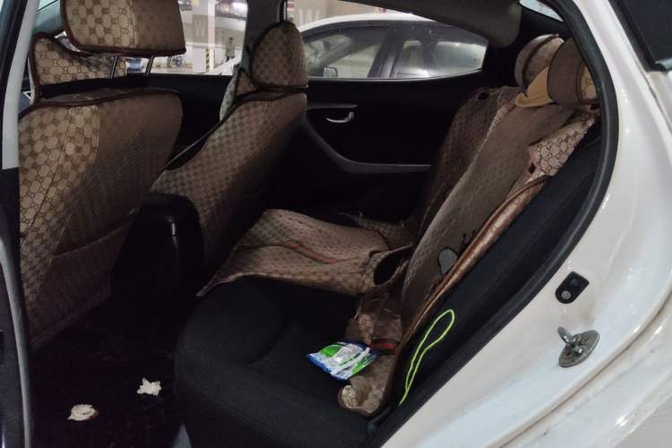 Used Hyundai Elantra (5th Generation / Langdong) 2015 1.6L Automatic Leading Model Left Rear Seat