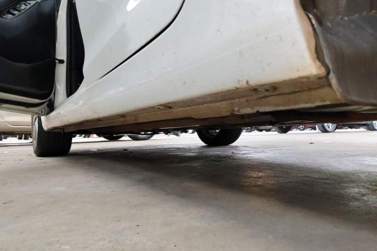 Used Hyundai Elantra (5th Generation / Langdong) 2015 1.6L Automatic Luxury Model Left Side Sill