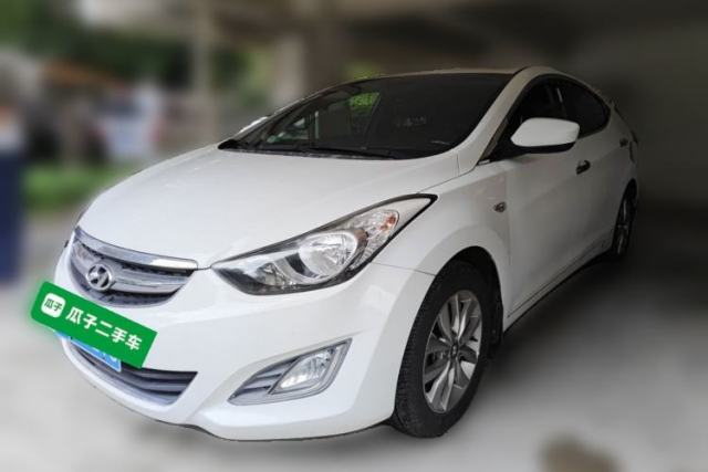 Hyundai Elantra (5th Generation / Langdong) 2015 1.6L Automatic Fashion Model с пробегом