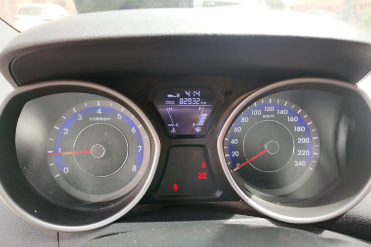 Used Hyundai Elantra (5th Generation / Langdong) 2015 1.6L Manual Fashion Edition Odometer Close Up