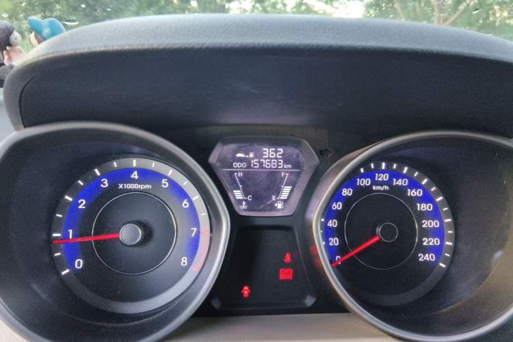 Used Hyundai Elantra (5th Generation / Langdong) 2015 1.6L Manual Fashion Edition Odometer Close Up