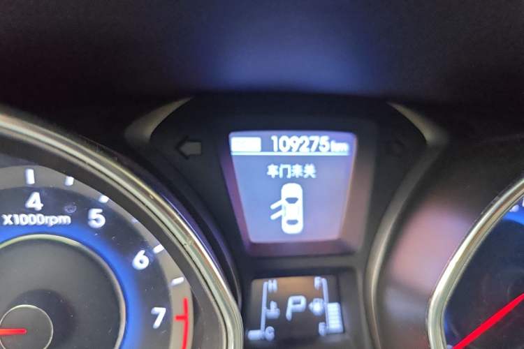 Used Hyundai Elantra (5th Generation / Langdong) 2015 1.6L Automatic Leading Model Odometer Close Up