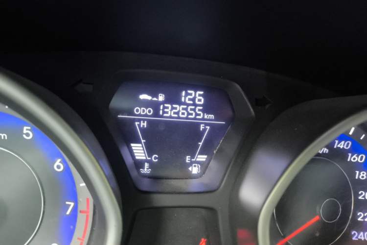 Used Hyundai Elantra (5th Generation / Langdong) 2015 1.6L Manual Fashion Edition Odometer Close Up