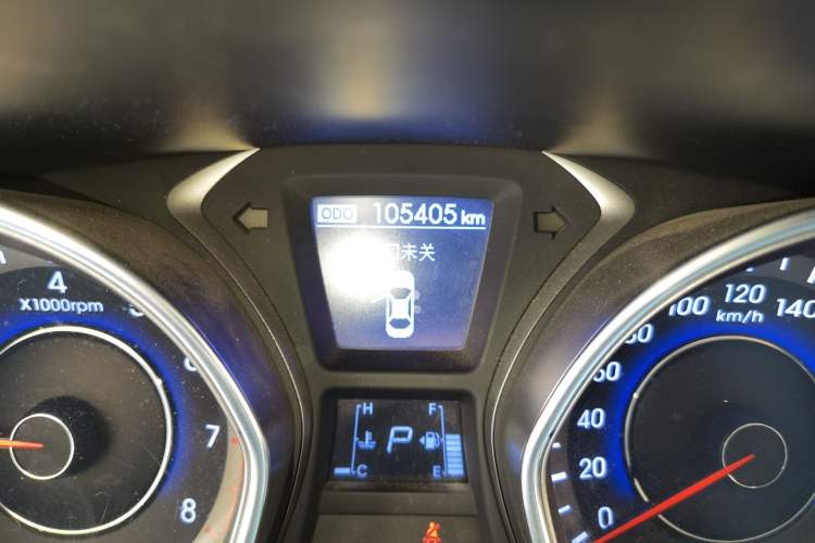 Used Hyundai Elantra (5th Generation / Langdong) 2015 1.6L Automatic Luxury Model Odometer Close Up