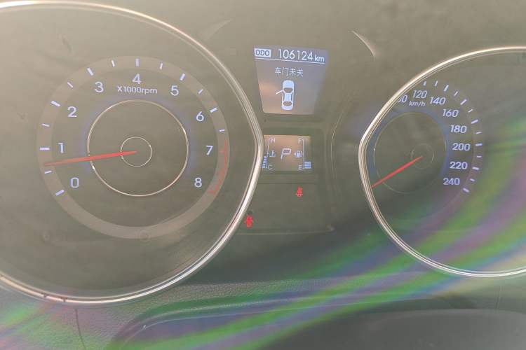 Used Hyundai Elantra (5th Generation / Langdong) 2015 1.6L Automatic Leading Model Odometer Close Up