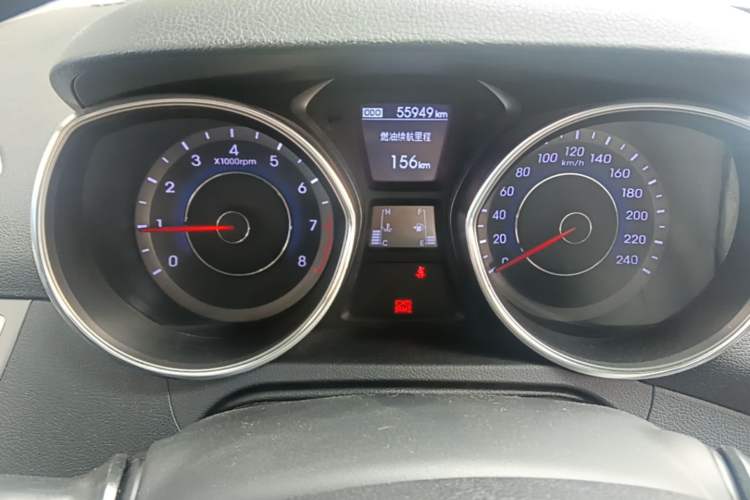 Used Hyundai Elantra (5th Generation / Langdong) 2015 1.6L Manual Leading Model Odometer Close Up