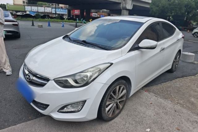 Hyundai Elantra (5th Generation / Langdong) 2015 1.6L Automatic Leading Model usado