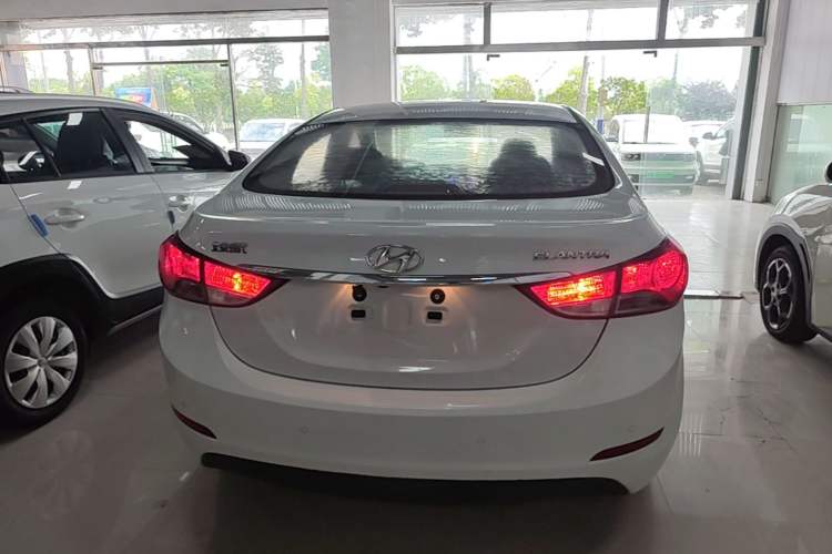 Used Hyundai Elantra (5th Generation / Langdong) 2015 1.6L Automatic Leading Model Rear