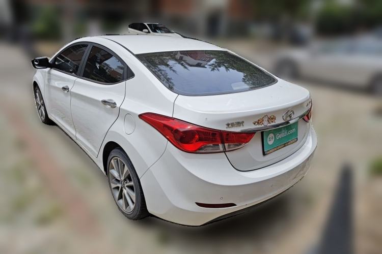 Used Hyundai Elantra (5th Generation / Langdong) 2015 1.6L Automatic Leading Model Rear Left 45 Deg