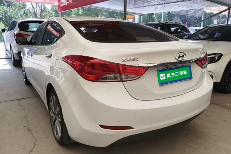 Used Hyundai Elantra (5th Generation / Langdong) 2015 1.6L Automatic Leading Model Rear Left 45 Deg