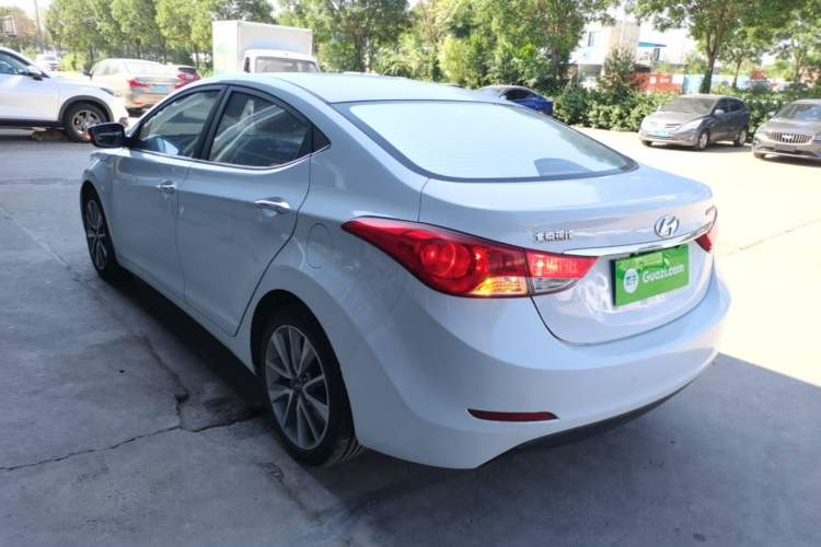 Used Hyundai Elantra (5th Generation / Langdong) 2015 1.6L Automatic Leading Model Rear Left 45 Deg
