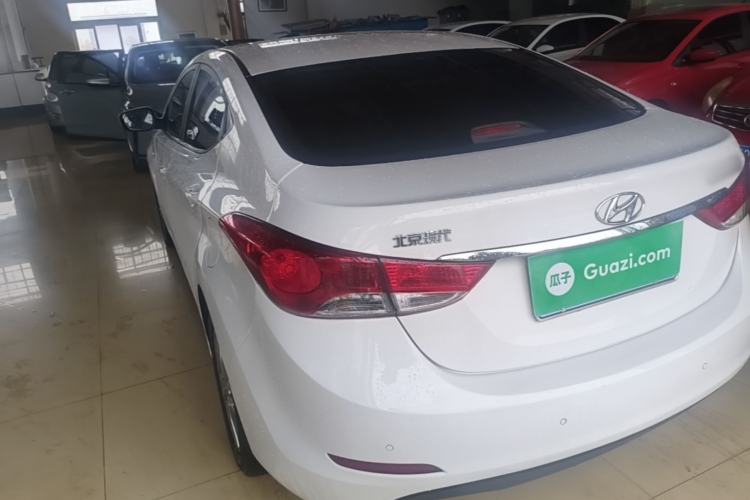 Used Hyundai Elantra (5th Generation / Langdong) 2015 1.6L Automatic Fashion Model Rear Left 45 Deg