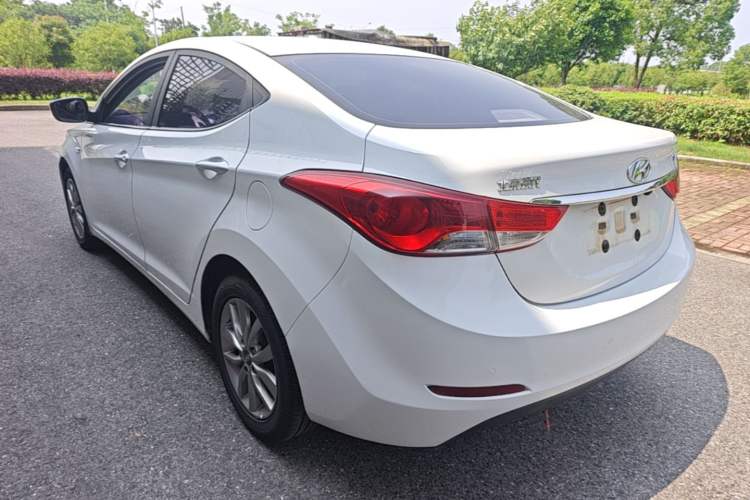 Used Hyundai Elantra (5th Generation / Langdong) 2015 1.6L Automatic Fashion Model Rear Left 45 Deg