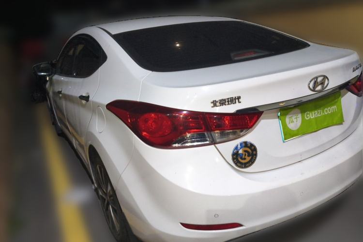 Used Hyundai Elantra (5th Generation / Langdong) 2015 1.6L Automatic Leading Model Rear Left 45 Deg