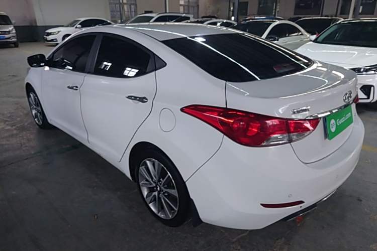 Used Hyundai Elantra (5th Generation / Langdong) 2015 1.6L Automatic Luxury Model Rear Left 45 Deg