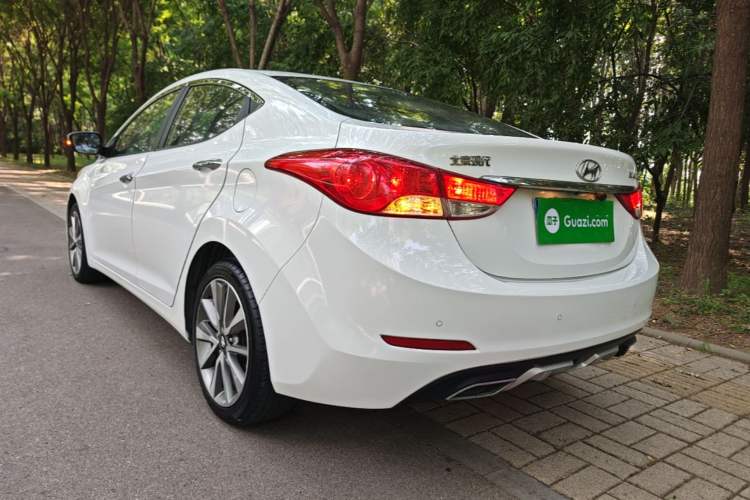 Used Hyundai Elantra (5th Generation / Langdong) 2015 1.6L Automatic Leading Model Rear Left 45 Deg