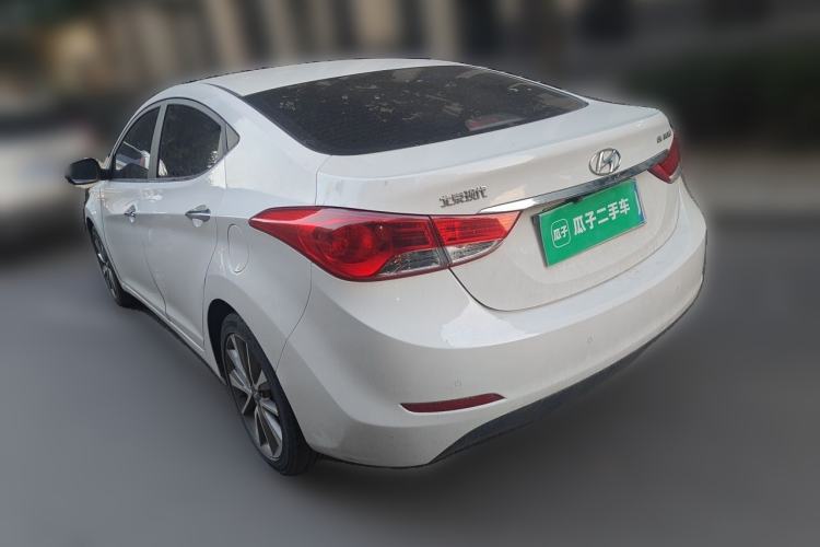 Used Hyundai Elantra (5th Generation / Langdong) 2015 1.6L Automatic Leading Model Rear Left 45 Deg