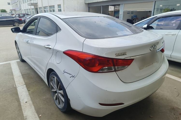 Used Hyundai Elantra (5th Generation / Langdong) 2015 1.6L Automatic Leading Model Rear Left 45 Deg