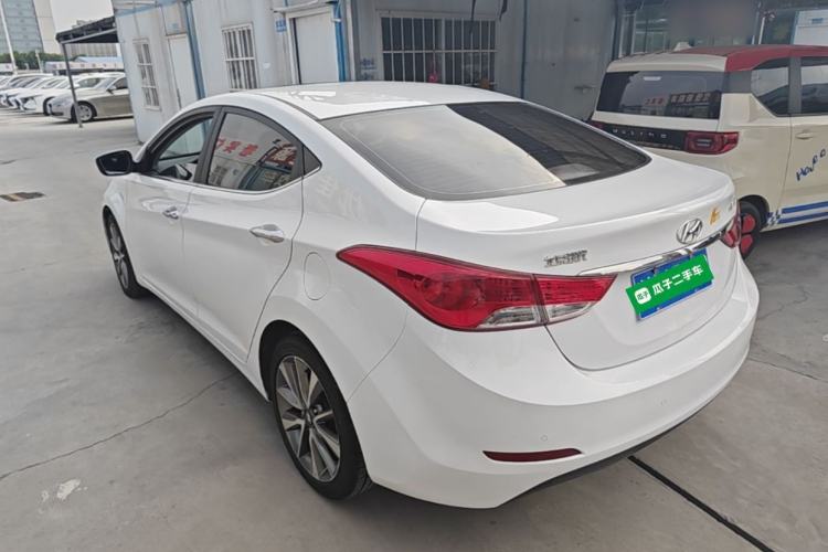 Used Hyundai Elantra (5th Generation / Langdong) 2015 1.6L Automatic Leading Model Rear Left 45 Deg