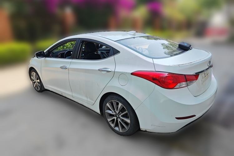 Used Hyundai Elantra (5th Generation / Langdong) 2015 1.6L Automatic Leading Model Rear Left 45 Deg