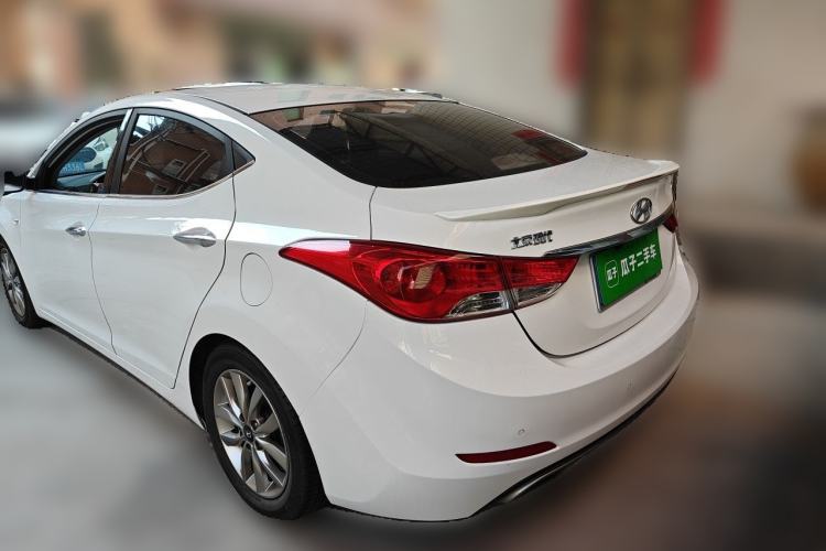 Used Hyundai Elantra (5th Generation / Langdong) 2015 1.6L Automatic Fashion Model Rear Left 45 Deg