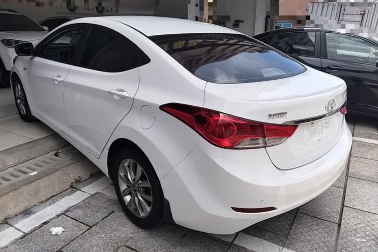 Used Hyundai Elantra (5th Generation / Langdong) 2015 1.6L Automatic Fashion Model Rear Left 45 Deg
