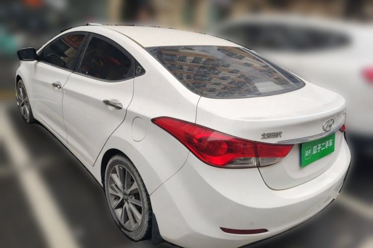 Used Hyundai Elantra (5th Generation / Langdong) 2015 1.6L Automatic Leading Model Rear Left 45 Deg