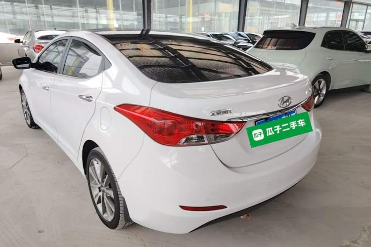 Used Hyundai Elantra (5th Generation / Langdong) 2015 1.6L Automatic Leading Model Rear Left 45 Deg
